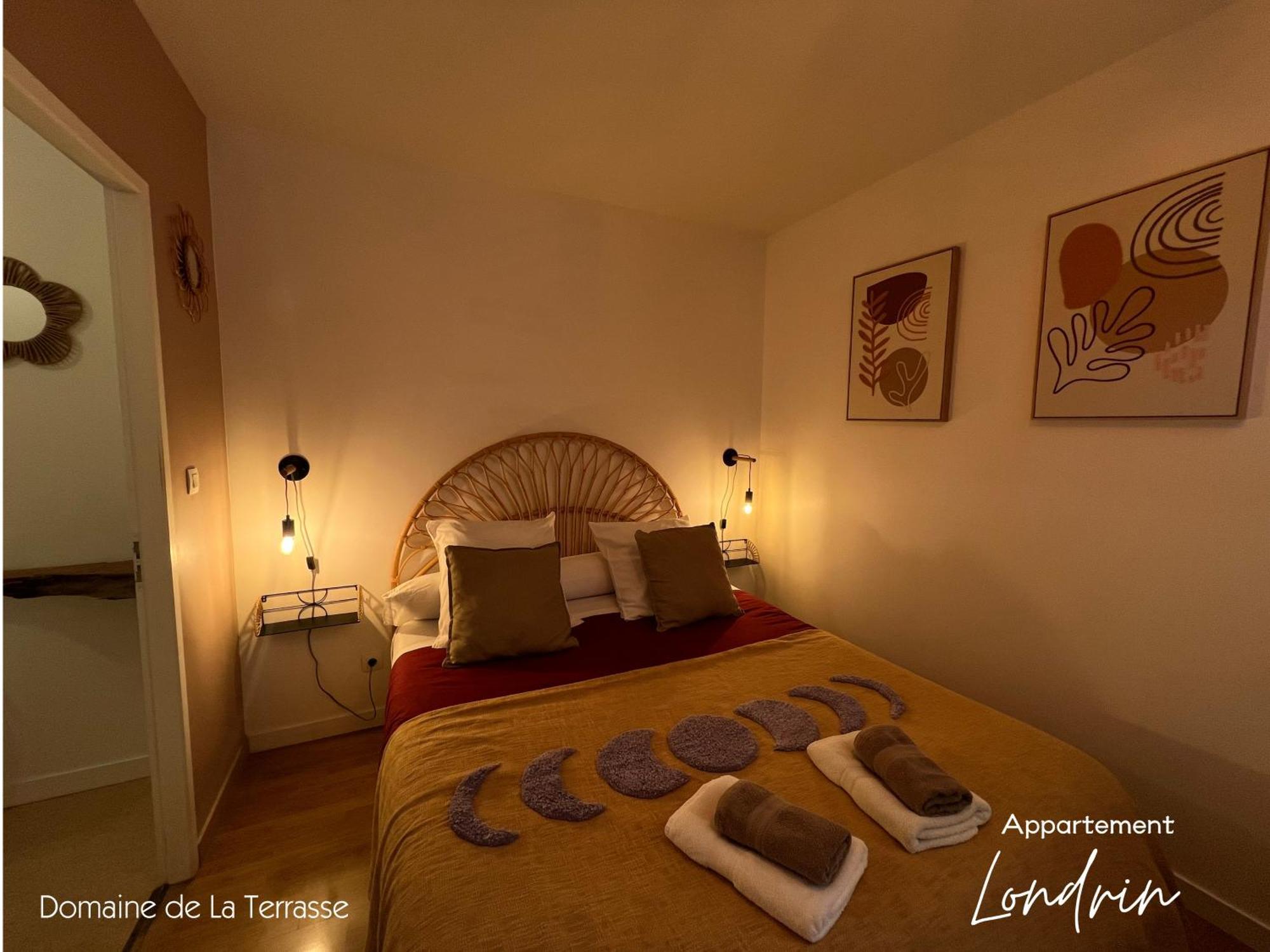 Domaine De La Terrasse Apartment Carbonne Екстериор снимка