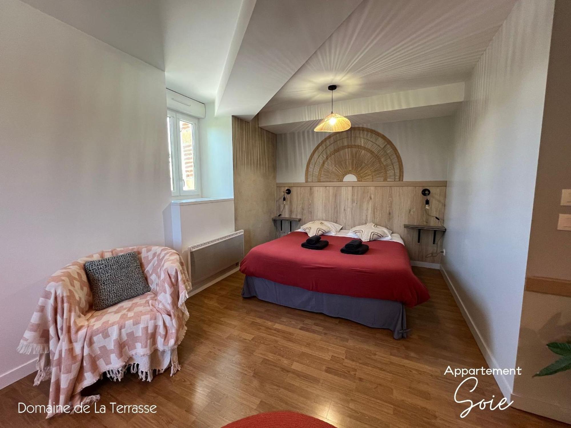 Domaine De La Terrasse Apartment Carbonne Екстериор снимка